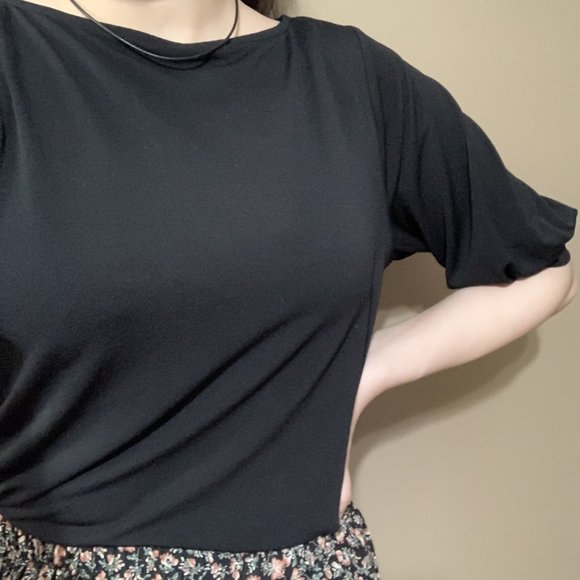 Puff Sleeved Black Stretchy Top (S) - Picture 4 of 4